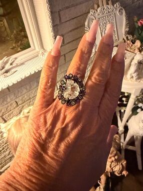 Gemstone ring